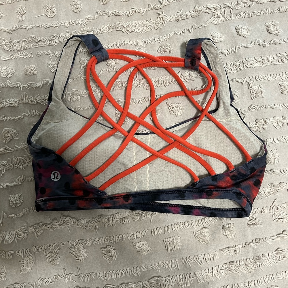 Lululemon cross back print sports bra size 6